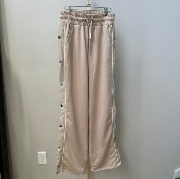 Maniere De Voir Pants - NWT Maniere de Voir tan beige snap side track pants